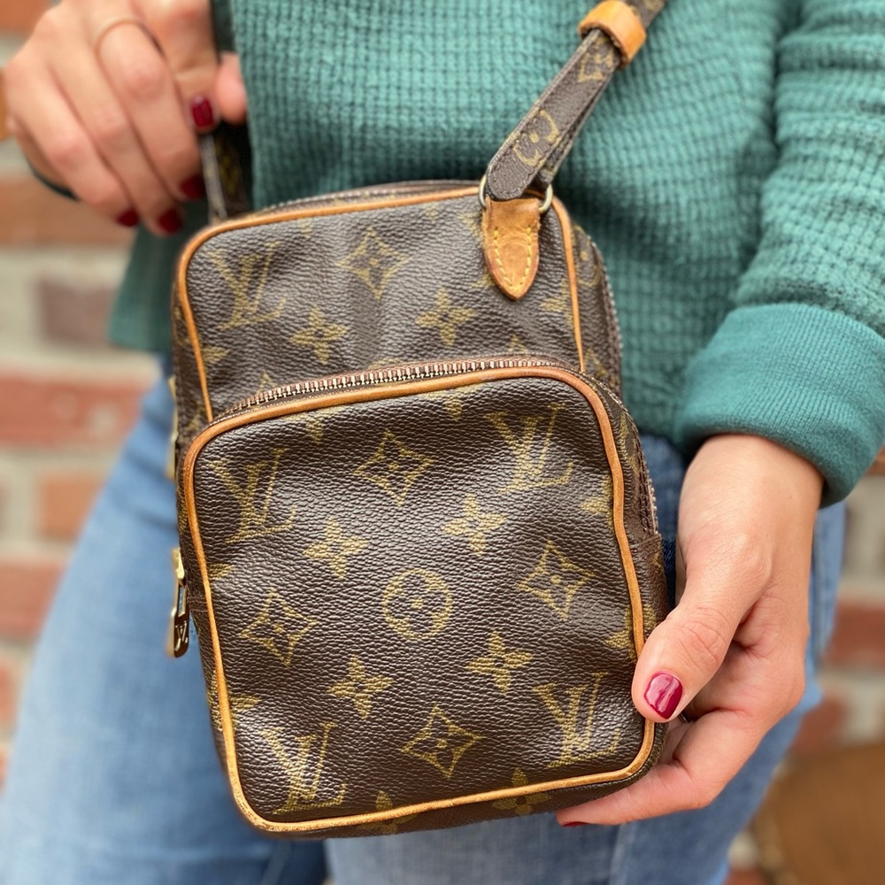 Authentic Vintage Louis Vuitton (RARE!)